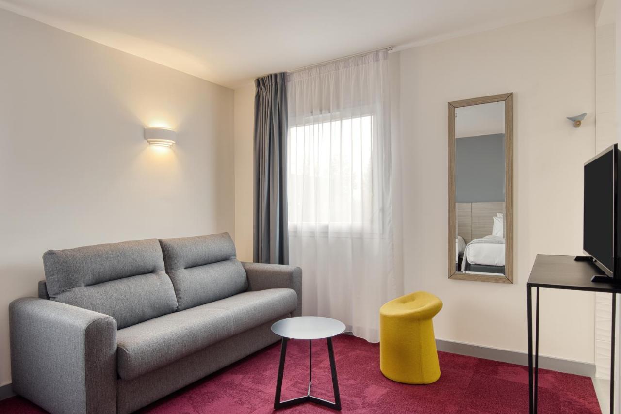 Sure Hotel By Best Western Les Portes De Montauban Bagian luar foto